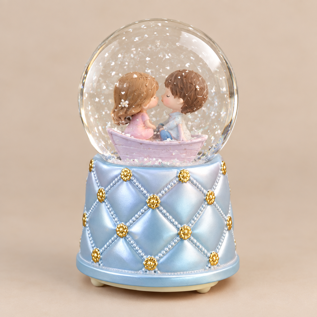 Snow globe, three-quarter angle