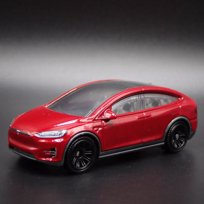 1:24 Scale Die-Cast Alloy SUV Model Car – Premium Metal Collectible with Openable Doors