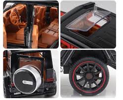 R/C 1:24 Die-Cast G-Class SUV RC Car – Heavy-Duty Toy Model with Vibration Absorbers, Lights & Smoke Effects