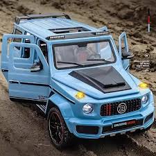 Premium Edition Off-Road SUV Collector’s Model – Showroom-Grade Metal Display Base & Precision Detailing