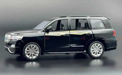 Premium 1:18 Toyota LC300 Alloy Model – Die-Cast Collectible with Working Lights, Sound & Pull-Back Action
