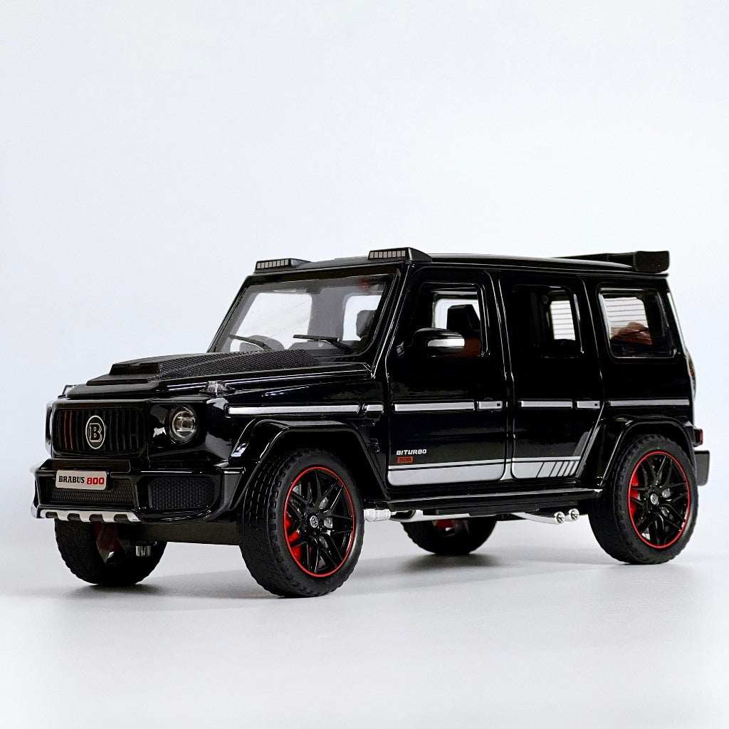 Premium Edition Off-Road SUV Collector’s Model – Showroom-Grade Metal Display Base & Precision Detailing